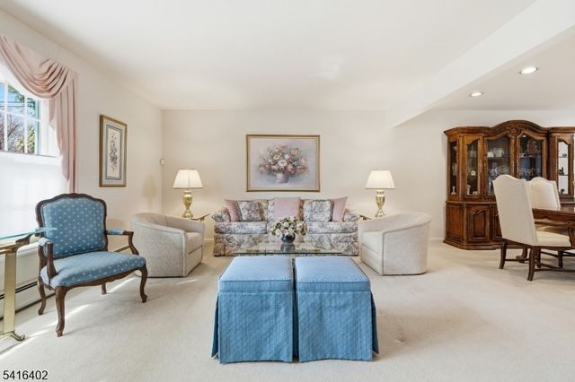 35 Darlington Dr, Wayne Twp., NJ 07470