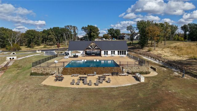 309 Cedar Creek Landing Lane, Mabank, TX 75143