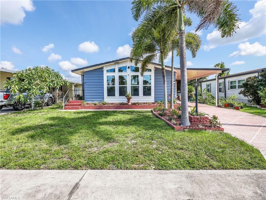 58 Oceans BLVD 58, NAPLES, FL 34104 — exterior