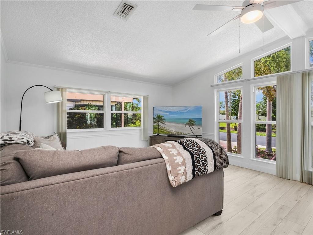 58 Oceans BLVD 58, NAPLES, FL 34104 — photo 5