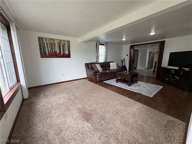 8580 Webster Road, Strongsville, OH 44136