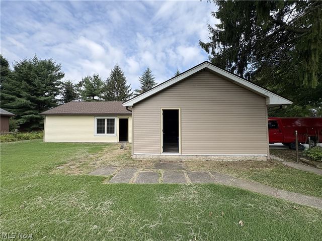 8580 Webster Road, Strongsville, OH 44136