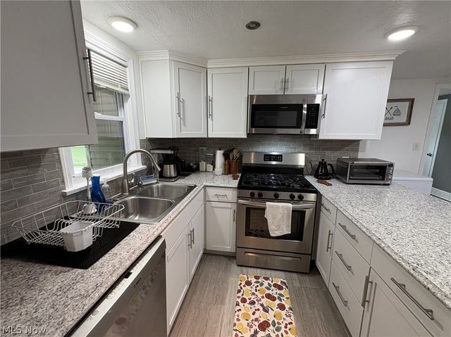 8580 Webster Road, Strongsville, OH 44136
