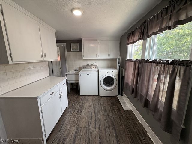 8580 Webster Road, Strongsville, OH 44136
