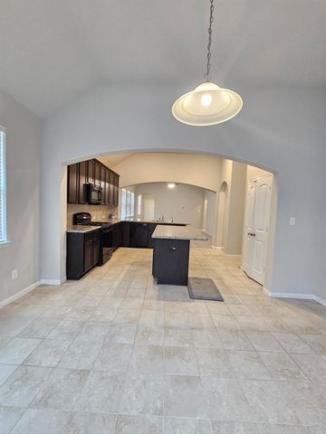 2810 Meandering Elm Trail, Houston, TX 77045