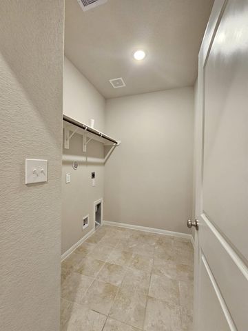 2810 Meandering Elm Trail, Houston, TX 77045