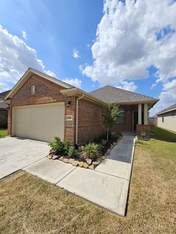 2810 Meandering Elm Trail, Houston, TX 77045