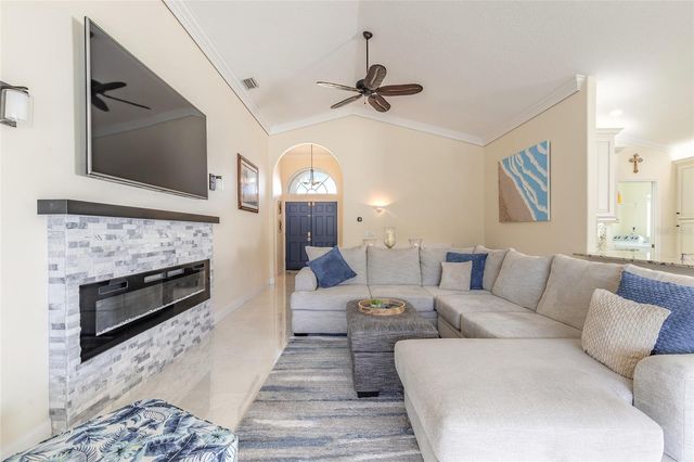 12 COMET COURT, Palm Coast, FL 32137