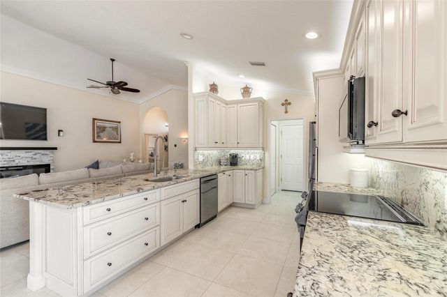 12 COMET COURT, Palm Coast, FL 32137