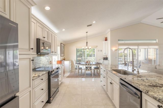 12 COMET COURT, Palm Coast, FL 32137