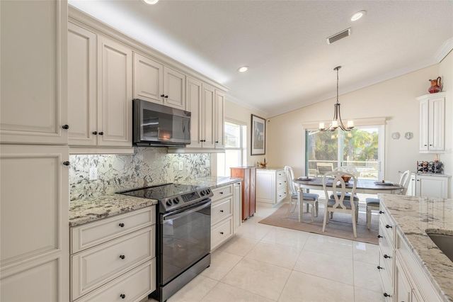 12 COMET COURT, Palm Coast, FL 32137