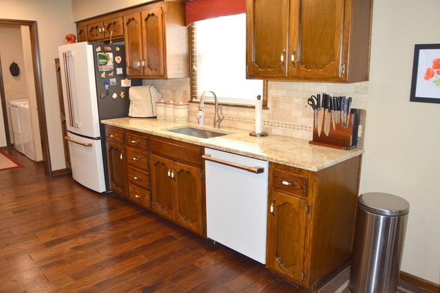 14808 W 94th Terrace, Lenexa, KS 66215