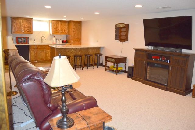 14808 W 94th Terrace, Lenexa, KS 66215