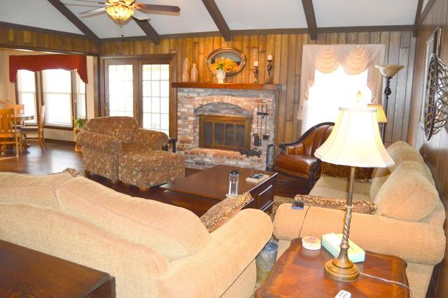 14808 W 94th Terrace, Lenexa, KS 66215