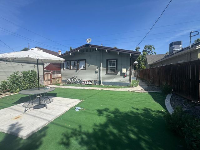 1044 W Harding Way, Stockton, CA 95203