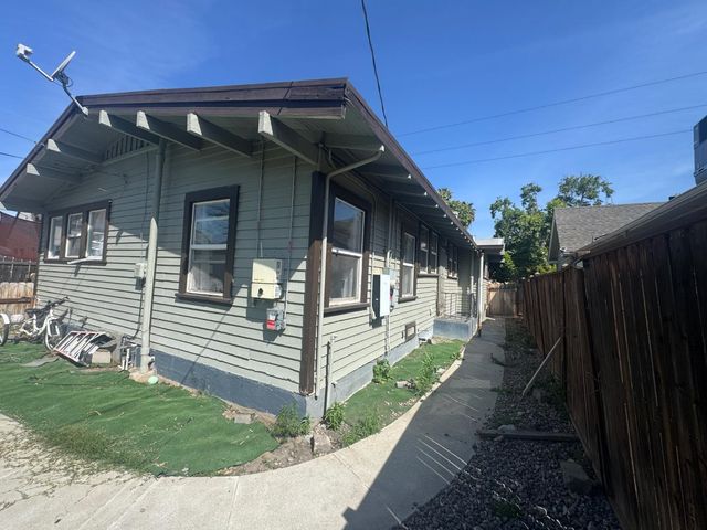 1044 W Harding Way, Stockton, CA 95203