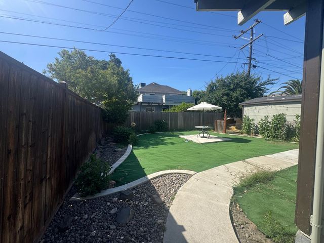 1044 W Harding Way, Stockton, CA 95203
