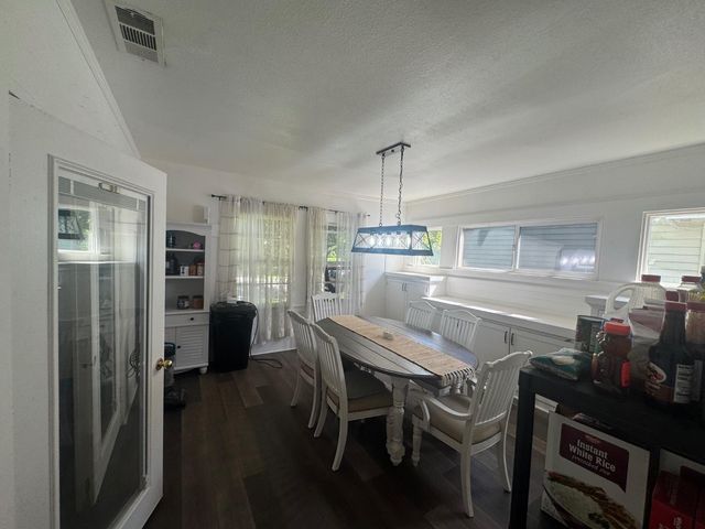 1044 W Harding Way, Stockton, CA 95203
