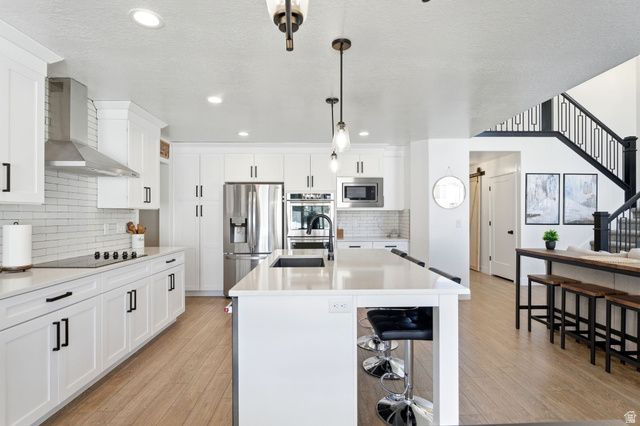 137 N FOXMOOR WAY, Saratoga Springs, UT 84045