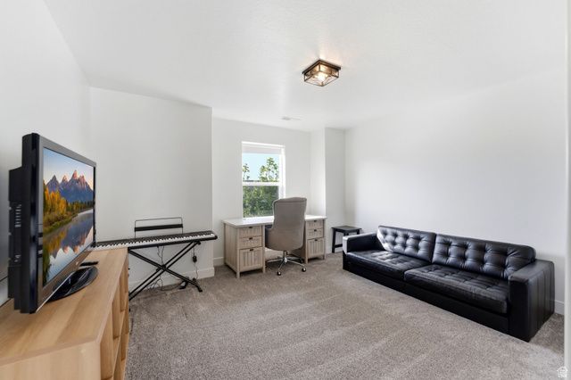 137 N FOXMOOR WAY, Saratoga Springs, UT 84045