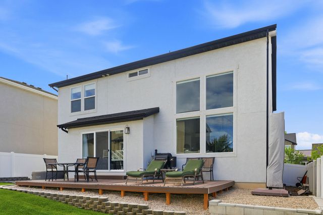 137 N FOXMOOR WAY, Saratoga Springs, UT 84045