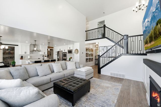137 N FOXMOOR WAY, Saratoga Springs, UT 84045