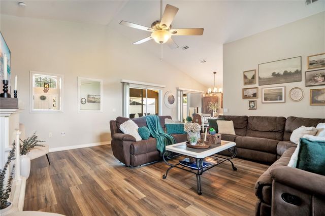 2704 REDWOOD STREET, Mulberry, FL 33860