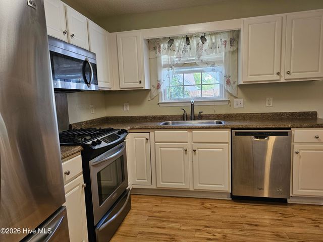 7316 Rabbit Hollow Drive, Wilmington, NC 28411