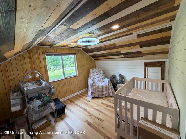 5429 S Waverly Road, Lansing, MI 48911