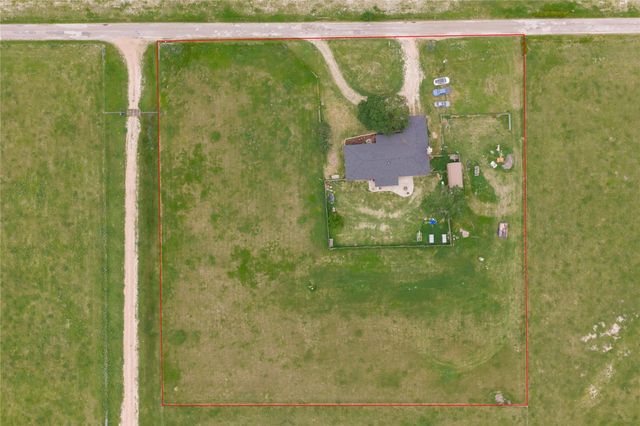 1192 County Road 138, Giddings, TX 78942