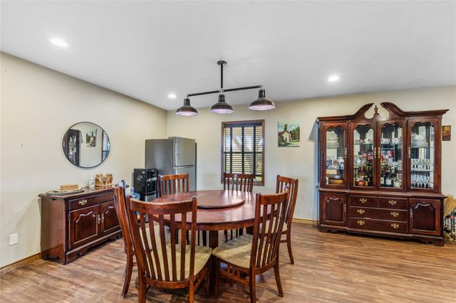 1192 County Road 138, Giddings, TX 78942