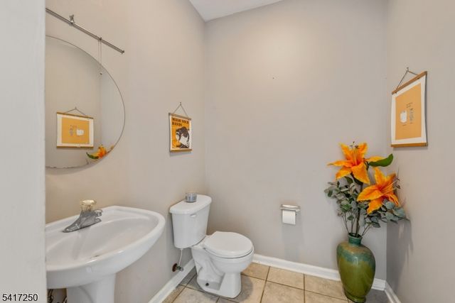 5 Teakwood Ct, Jefferson Twp., NJ 07849