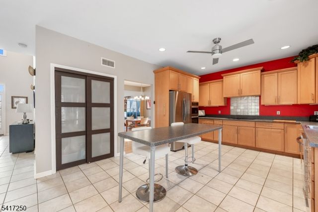 5 Teakwood Ct, Jefferson Twp., NJ 07849