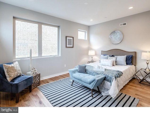 1842 E CUMBERLAND ST, Philadelphia, PA 19125