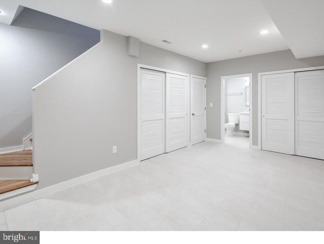 1842 E CUMBERLAND ST, Philadelphia, PA 19125