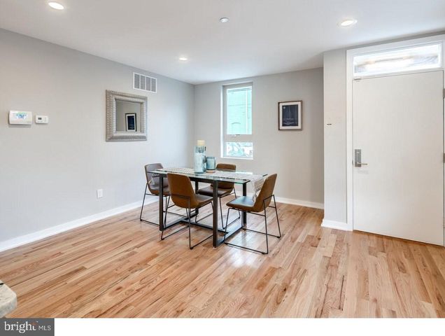 1842 E CUMBERLAND ST, Philadelphia, PA 19125