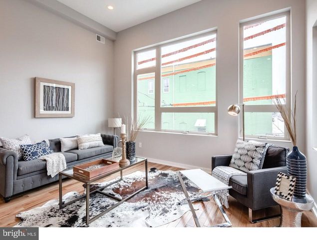 1842 E CUMBERLAND ST, Philadelphia, PA 19125