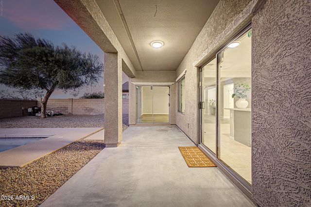 10116 W LUXTON Lane, Tolleson, AZ 85353