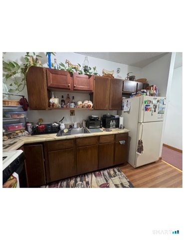 15 Cabot Street, Hartford, CT 06112