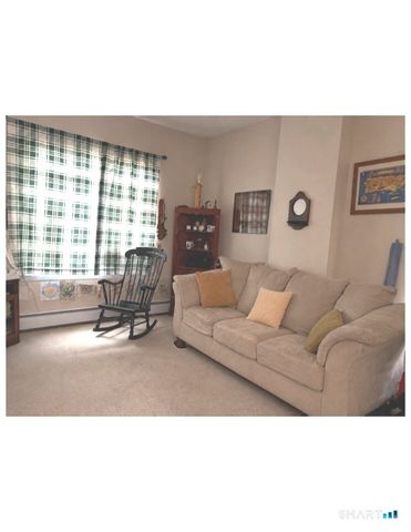 15 Cabot Street, Hartford, CT 06112
