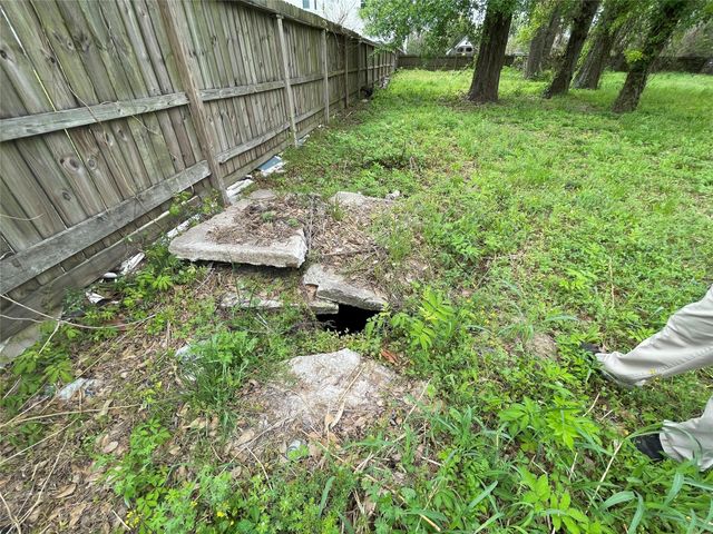 527 Marcella Street, Houston, TX 77091