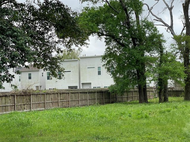 527 Marcella Street, Houston, TX 77091