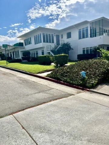 7305 College 4, Whittier, CA 90602