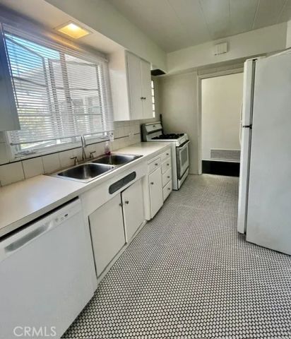 7305 College 4, Whittier, CA 90602