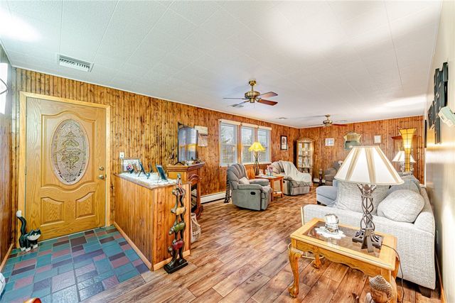 175 Mt Joy Rd, Mt Pleasant Twp, PA 15666