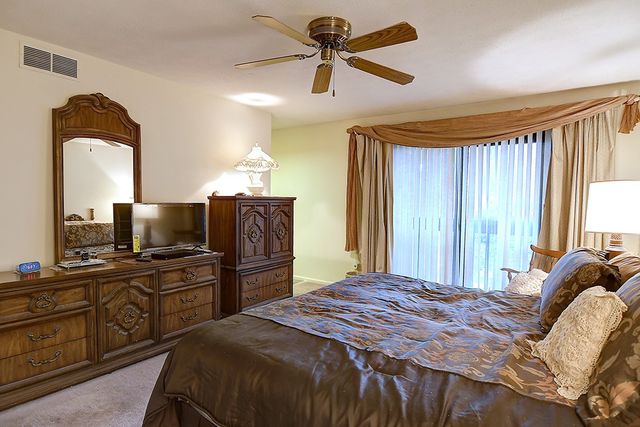 6069 N Quinella Way, Centerville, OH 45459