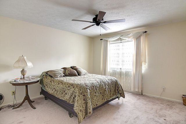 6069 N Quinella Way, Centerville, OH 45459