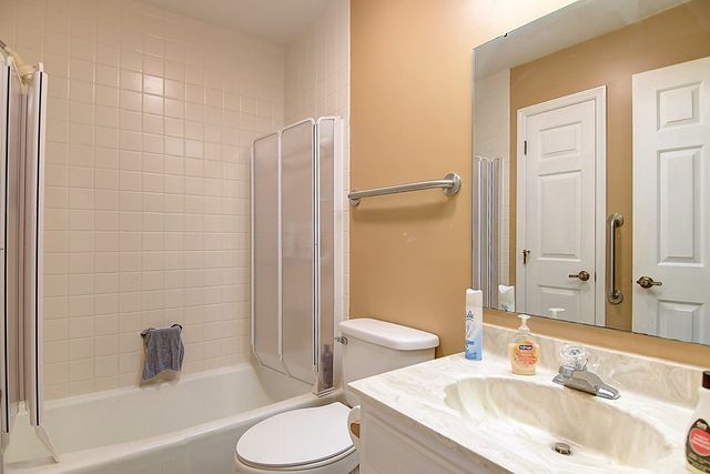6069 N Quinella Way, Centerville, OH 45459