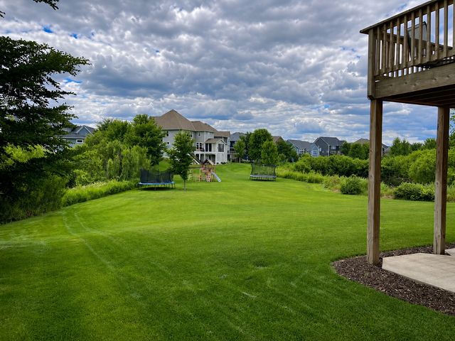 4925 Otter Trail NE, Saint Michael, MN 55376