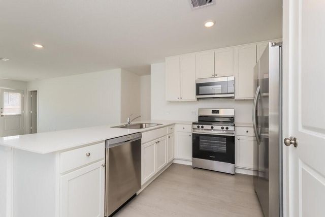 613 Craven Street, Conroe, TX 77316